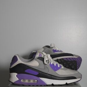 Air Max 90 Hyper Grape - Size 11 - Good Condition